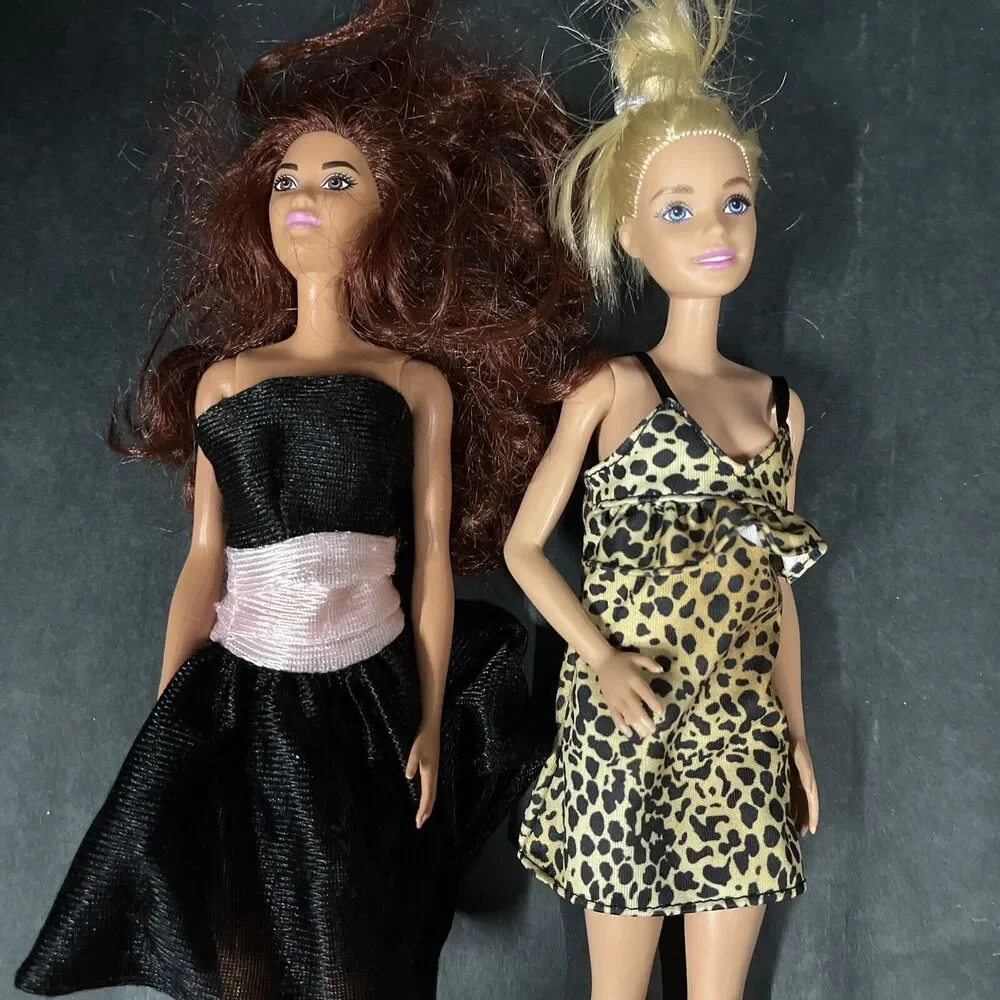 Lot Of 8 Mattel Fashion Barbie Dolls in‎ Various Styles Outfits & Shoes 2015
